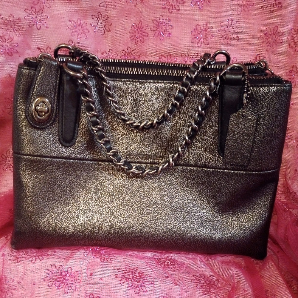 Elegant Coach Mini Turnlock Borough Bag